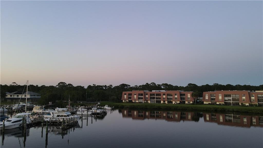 Tarpon Bay Yacht Club - Residential