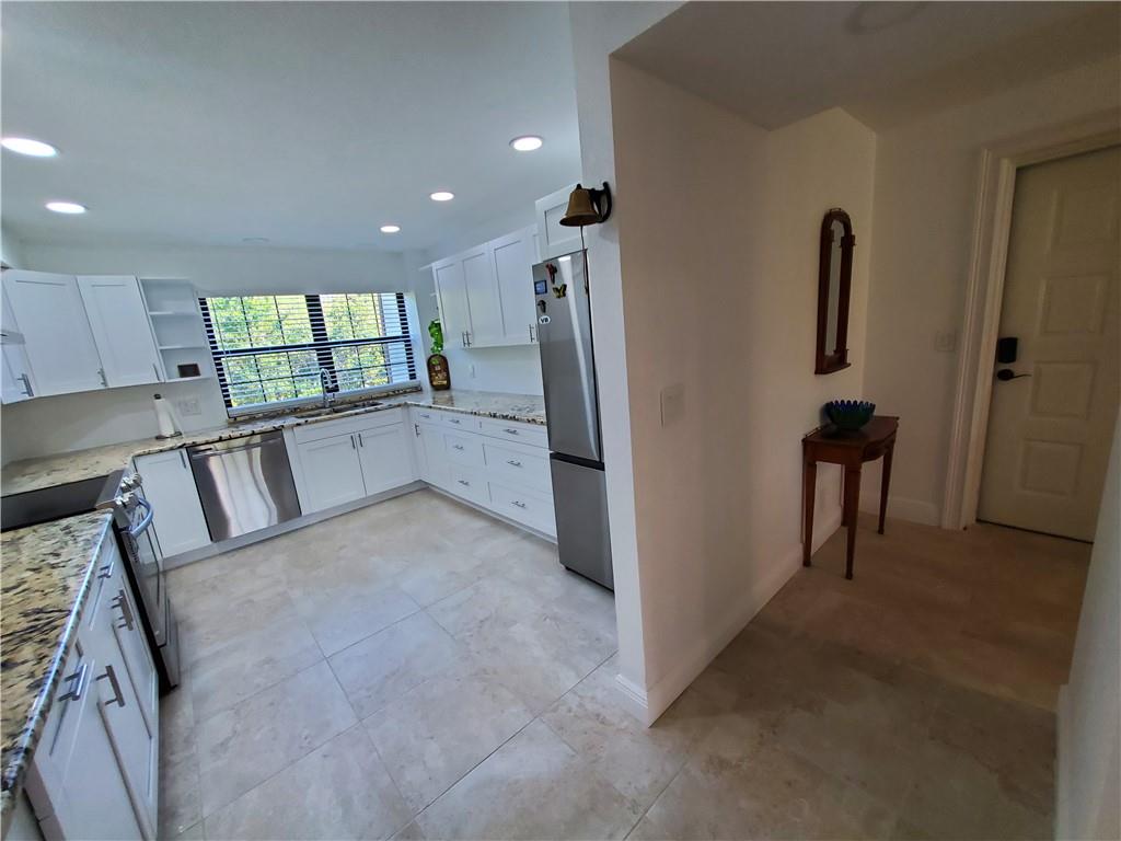 Tarpon Bay Yacht Club - Residential