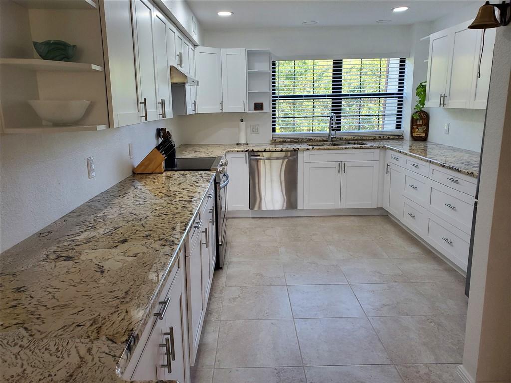 Tarpon Bay Yacht Club - Residential