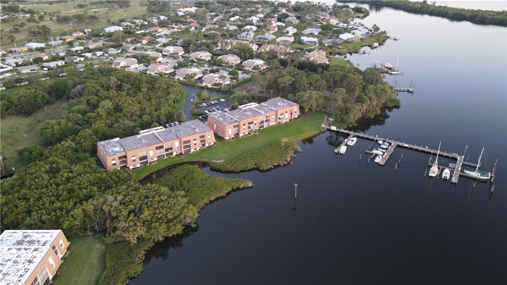 Tarpon Bay Yacht Club - Residential