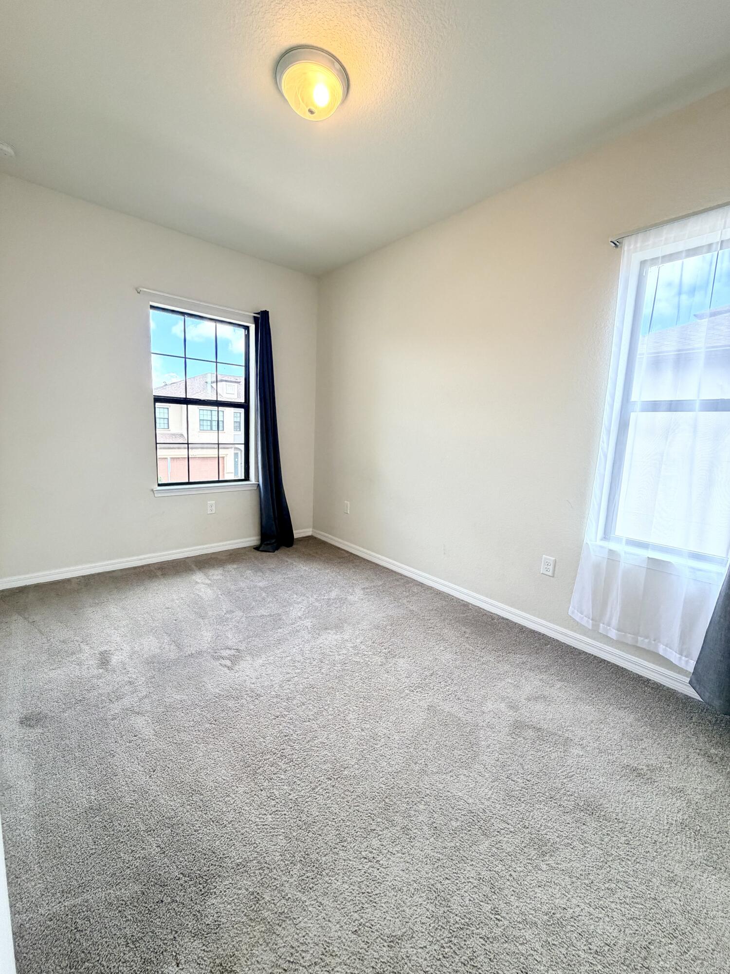 PRESTON SQUARE - Residential Lease