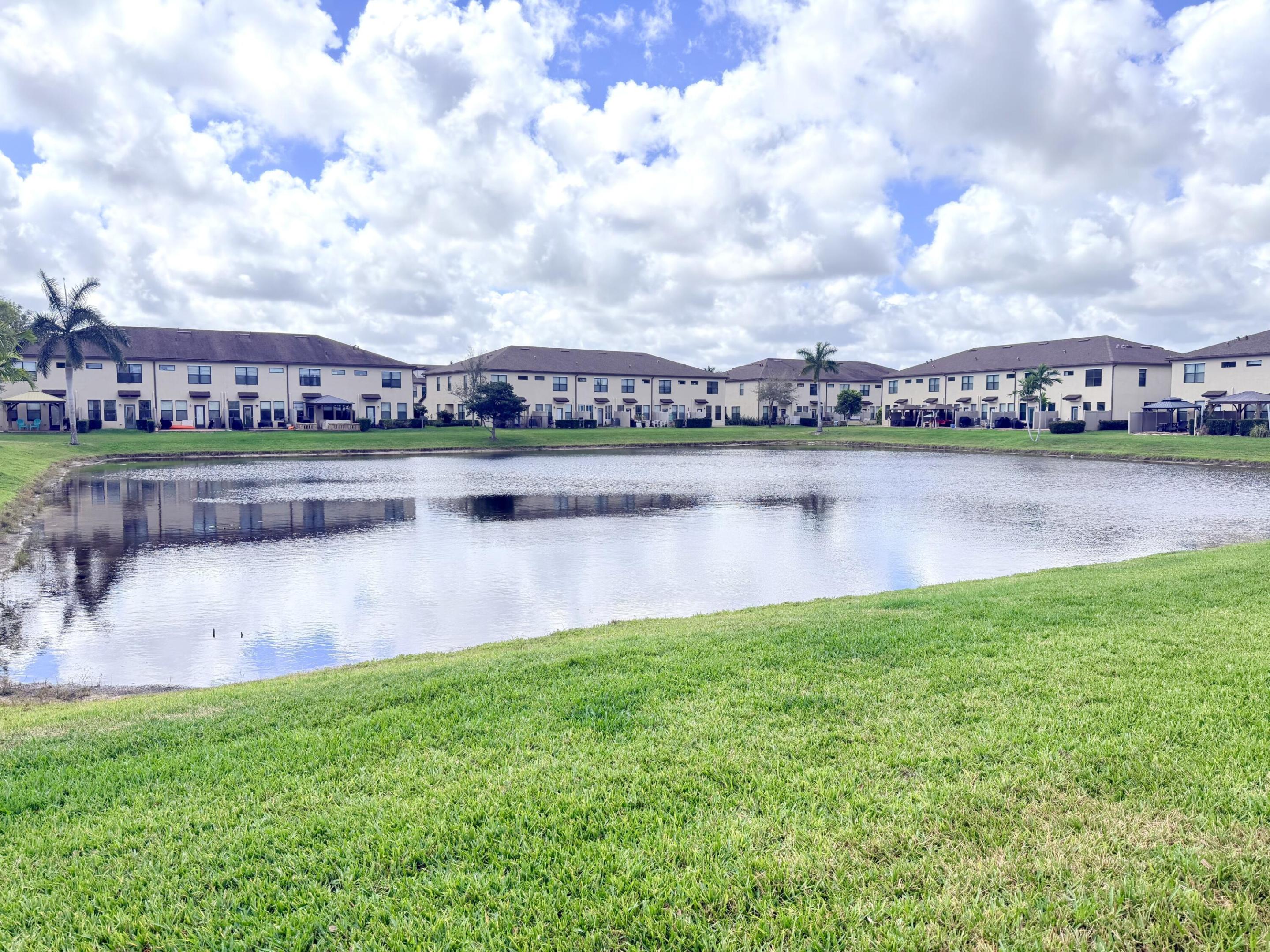 PRESTON SQUARE - Residential Lease