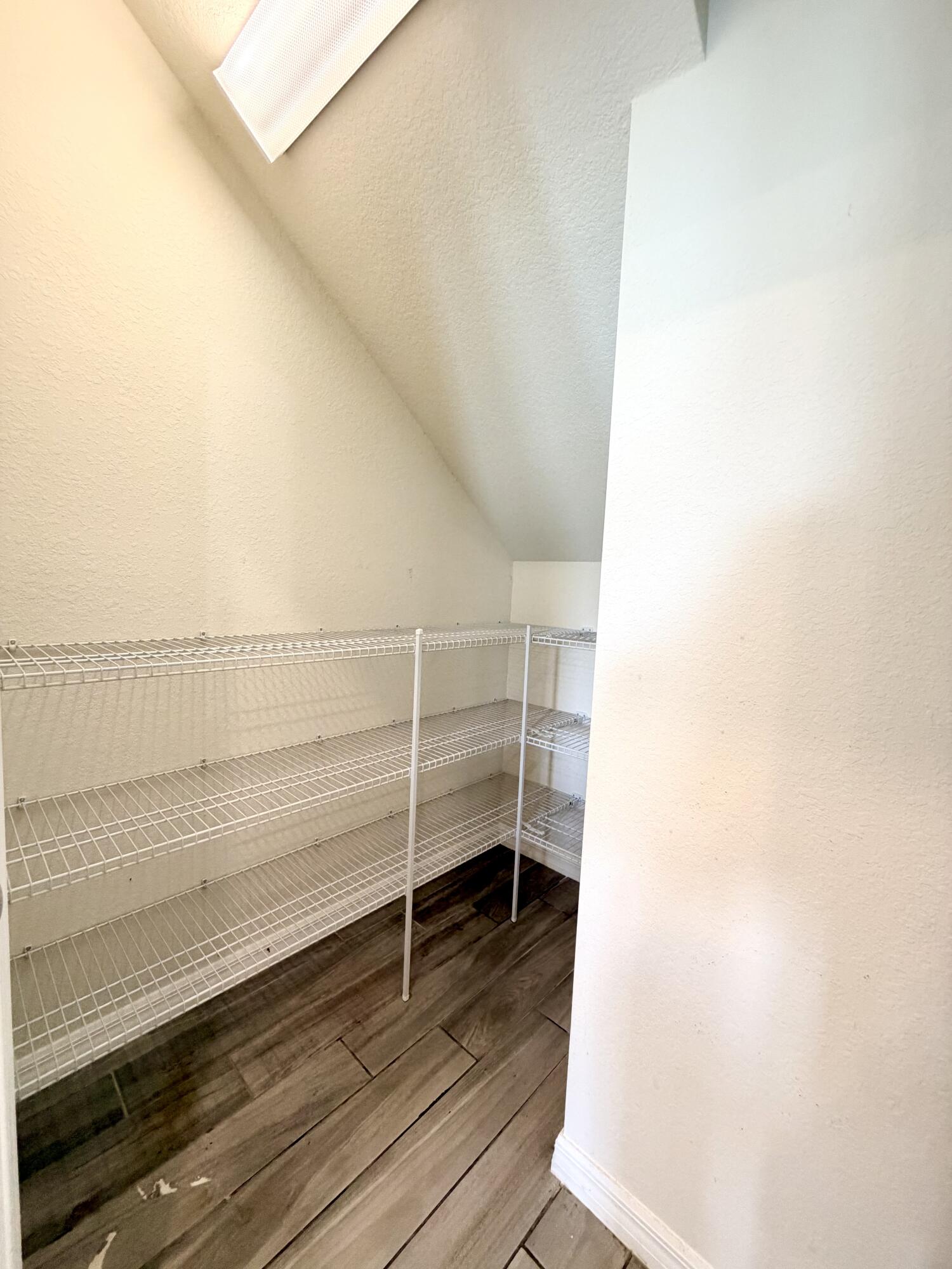 PRESTON SQUARE - Residential Lease