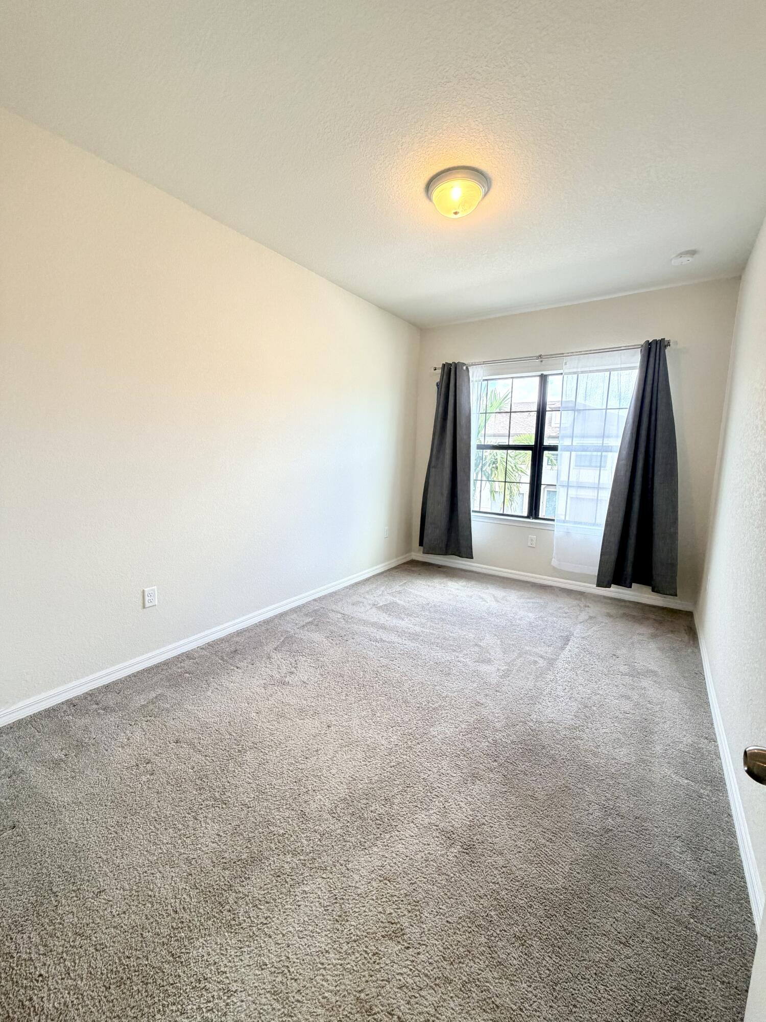 PRESTON SQUARE - Residential Lease