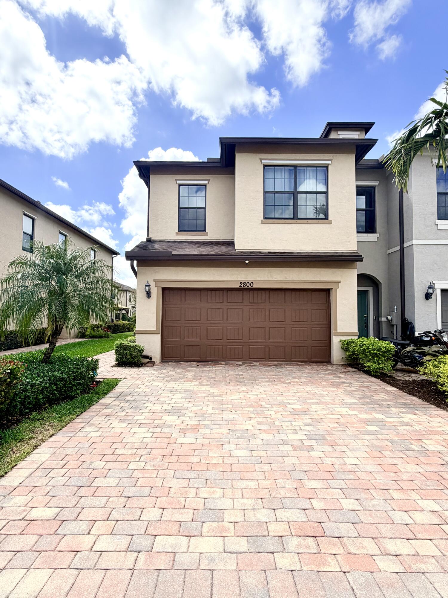 PRESTON SQUARE - Residential Lease