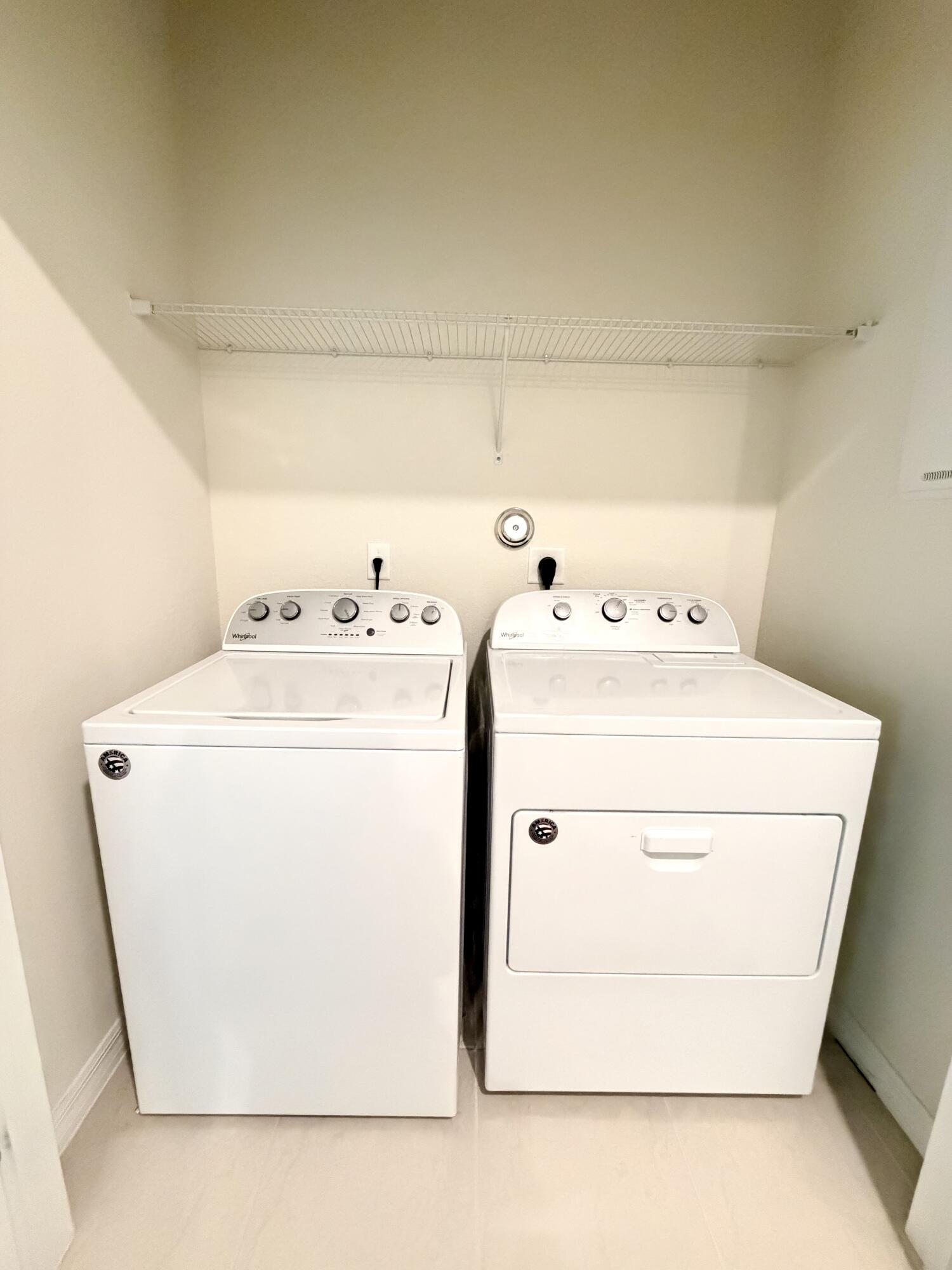 PRESTON SQUARE - Residential Lease