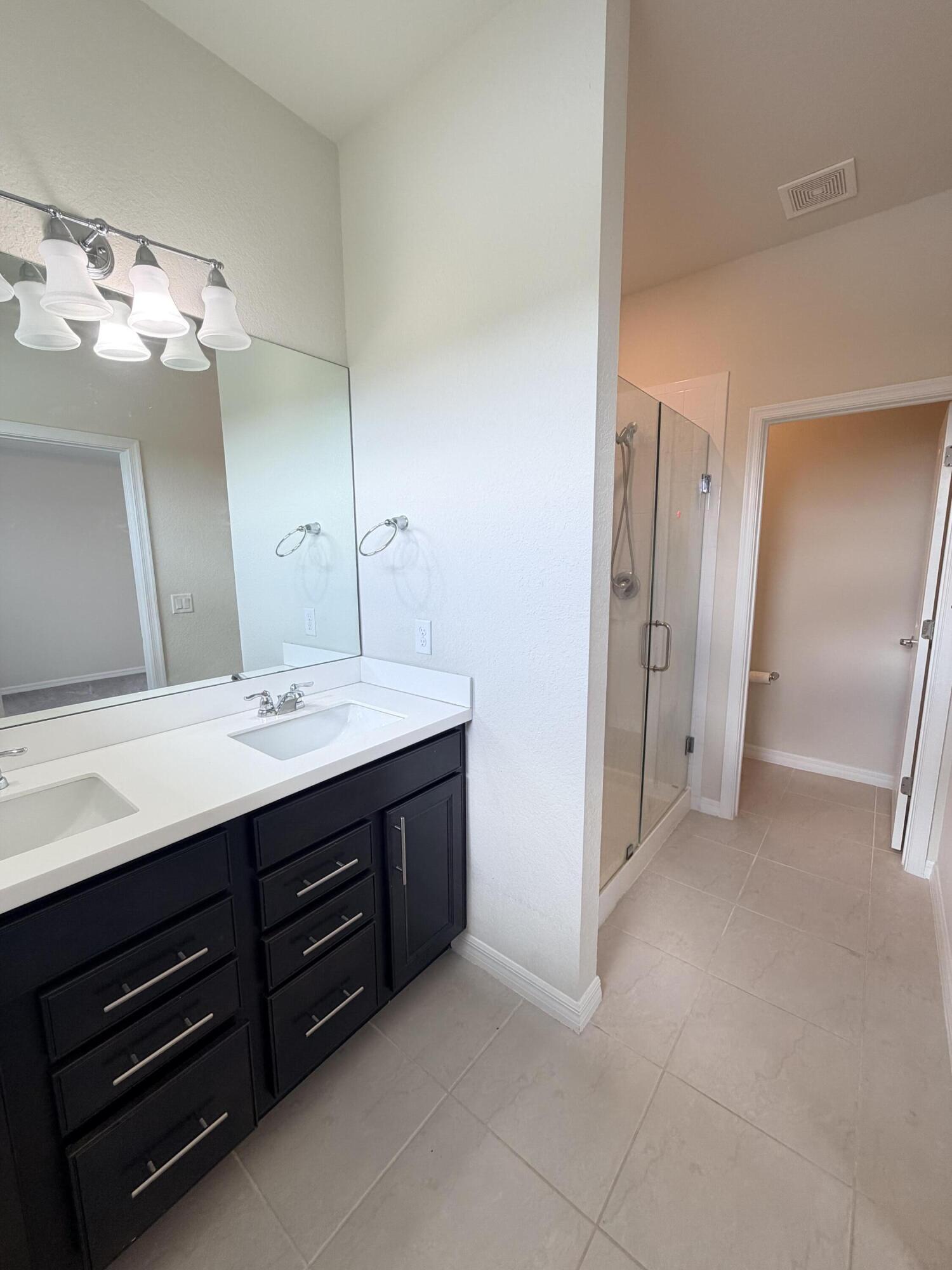 PRESTON SQUARE - Residential Lease