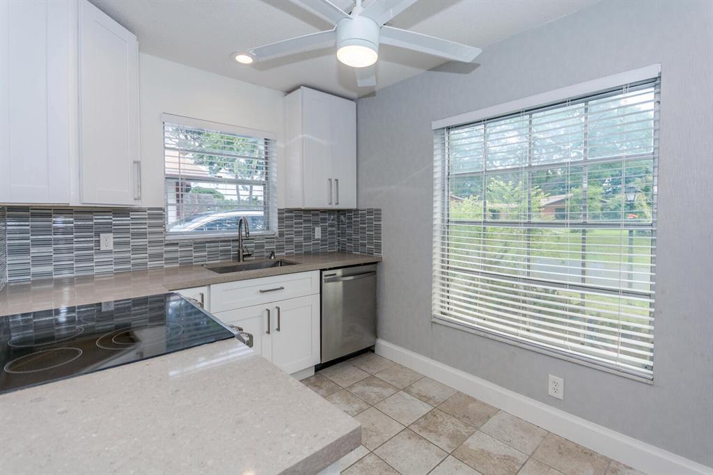 LOS MANGOS - Residential