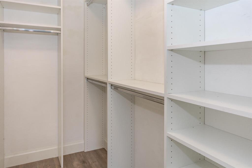 LOS MANGOS - Residential