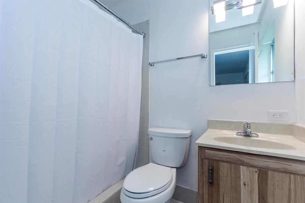 LOS MANGOS - Residential