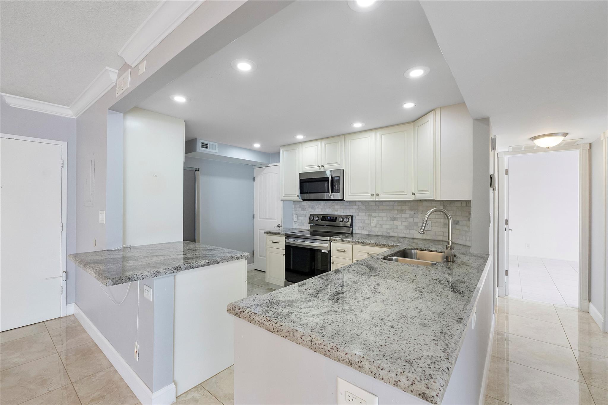 Parliament House Condo - Residential Lease