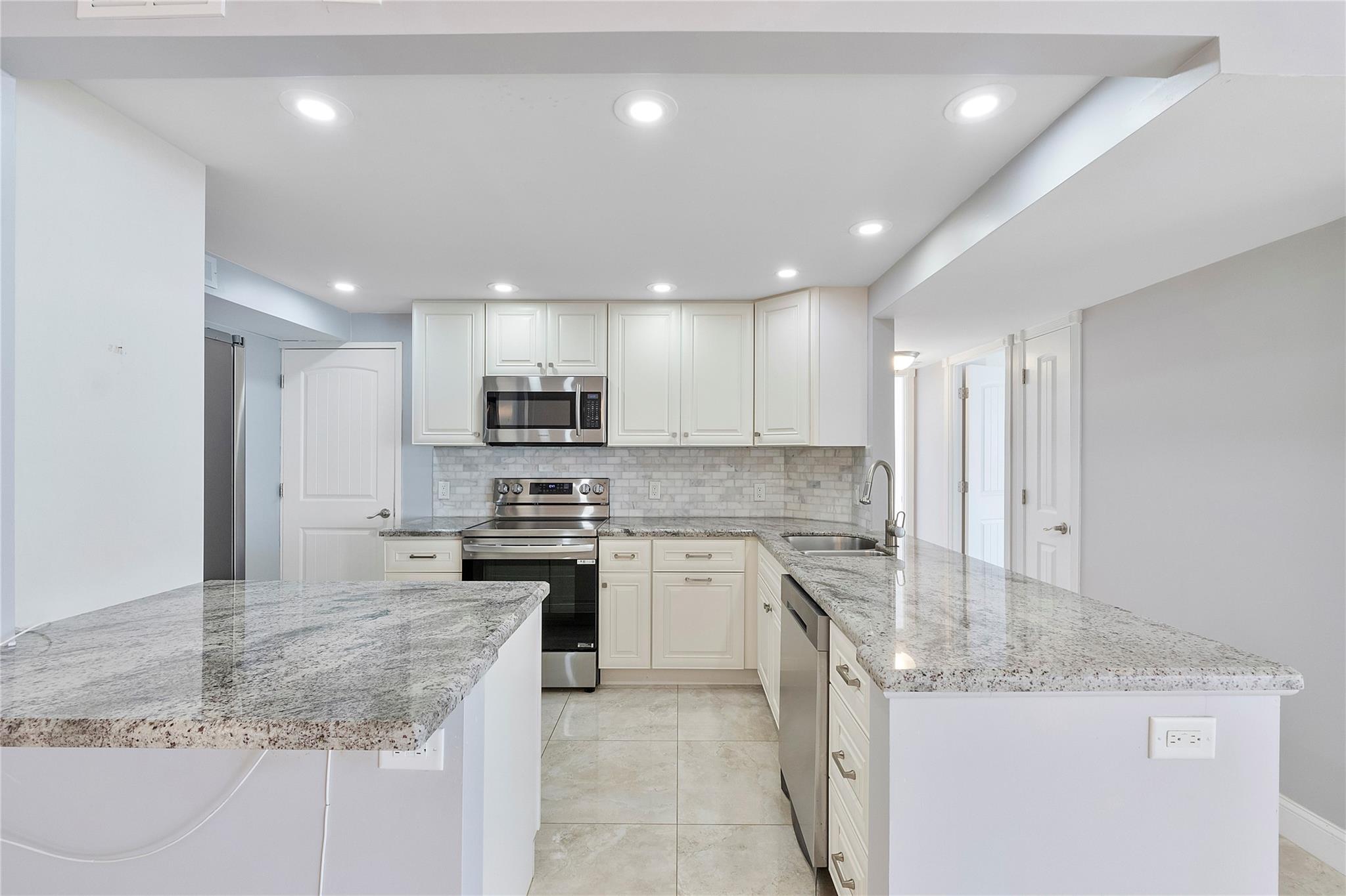 Parliament House Condo - Residential Lease