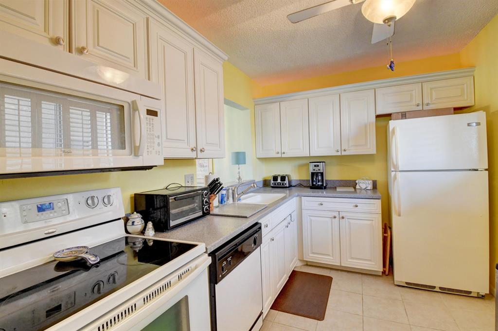 LAS VERDES - Residential