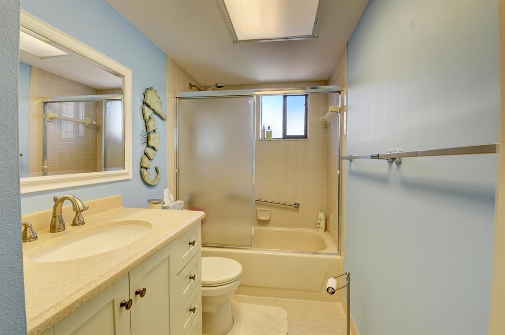 LAS VERDES - Residential