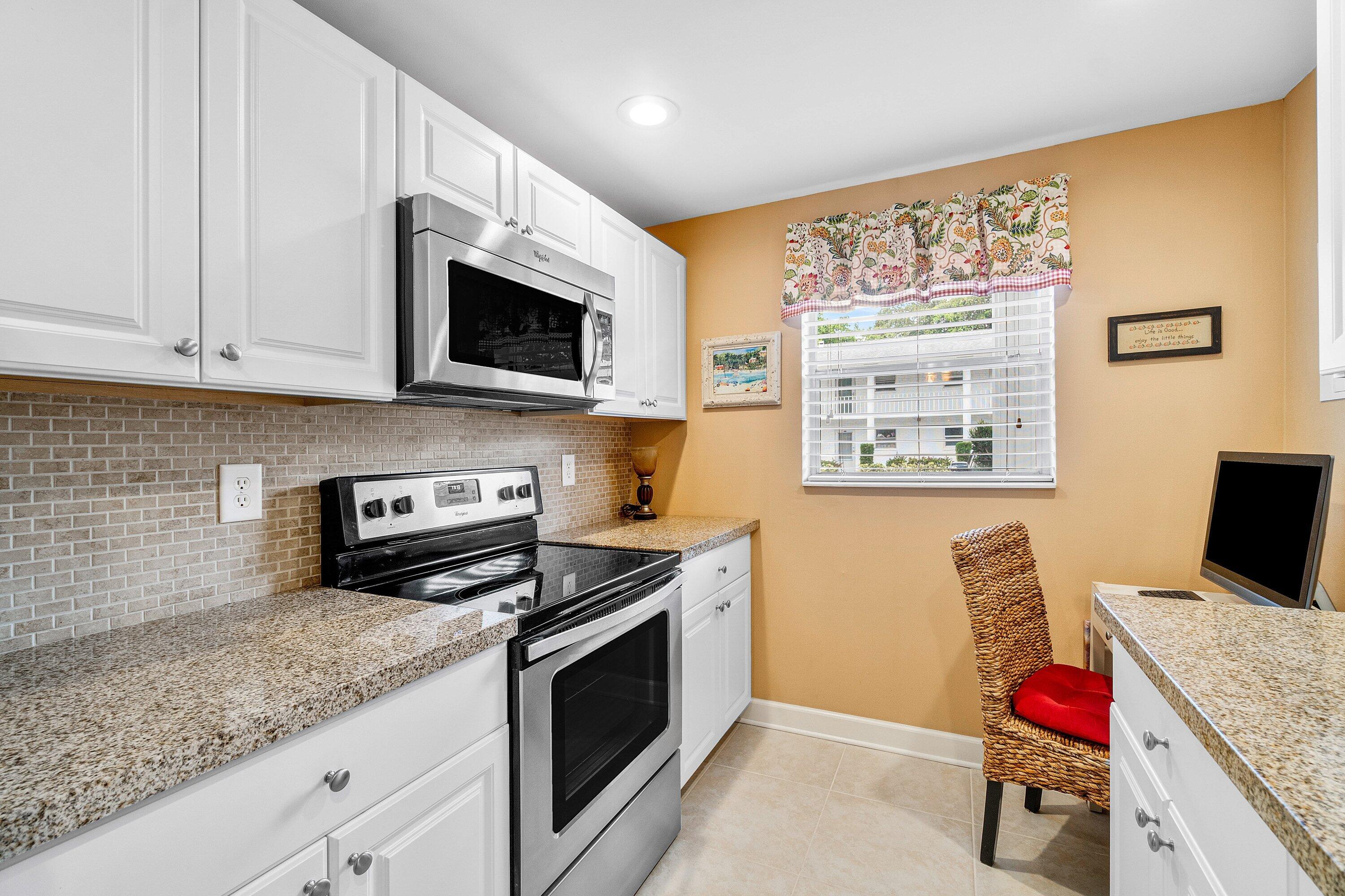 SABAL PINE CONDO - Residential