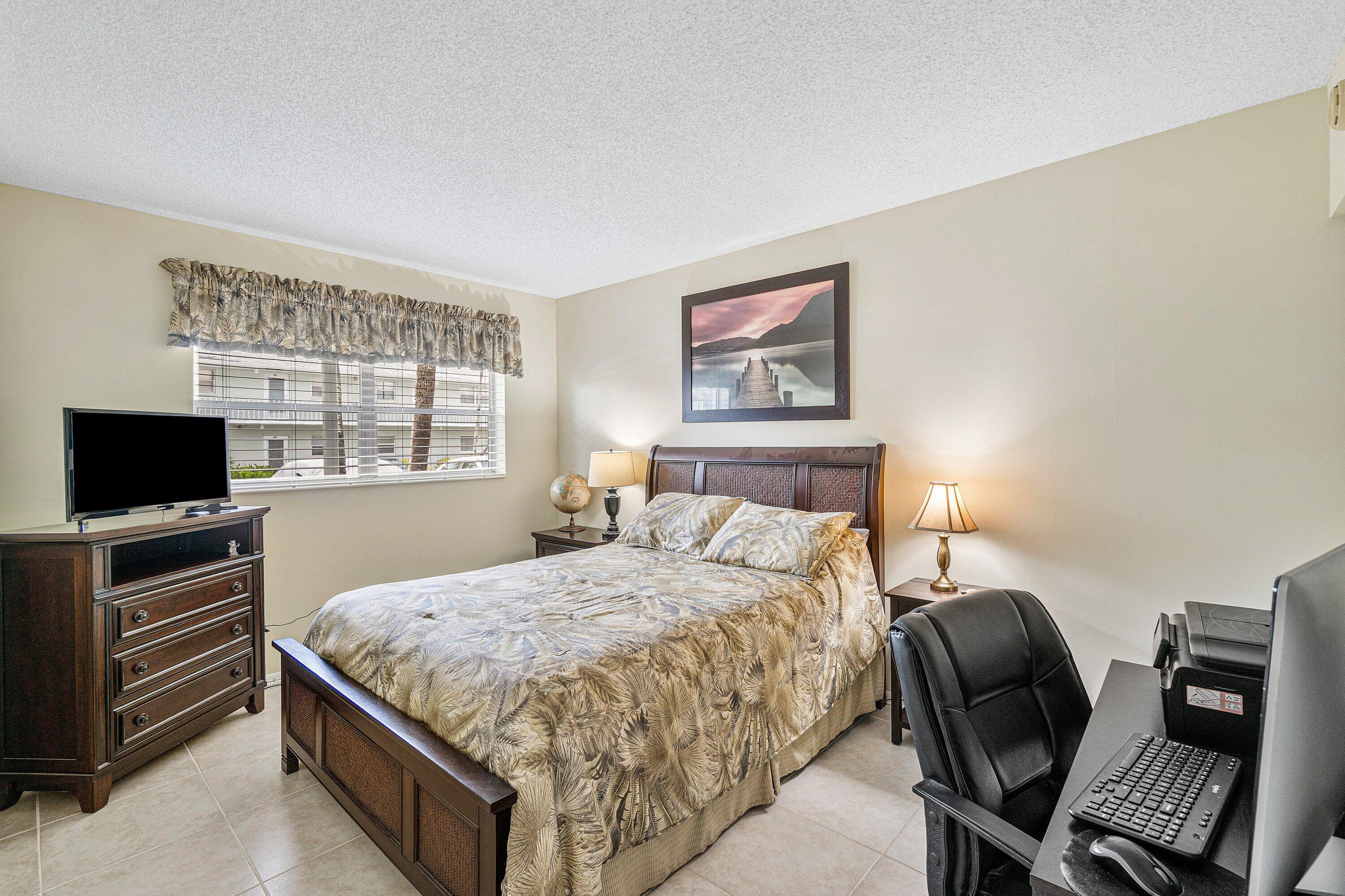 SABAL PINE CONDO - Residential