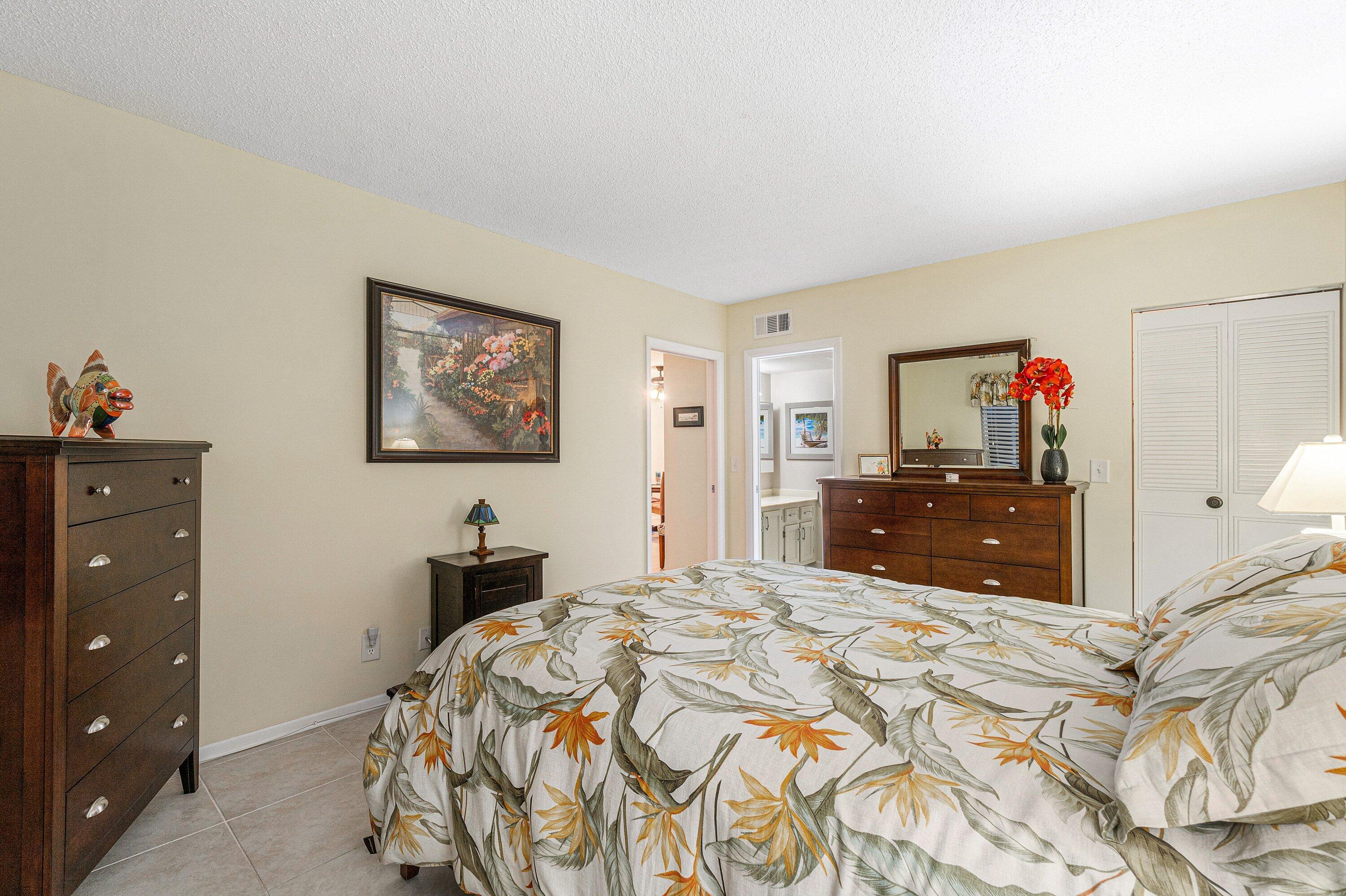 SABAL PINE CONDO - Residential