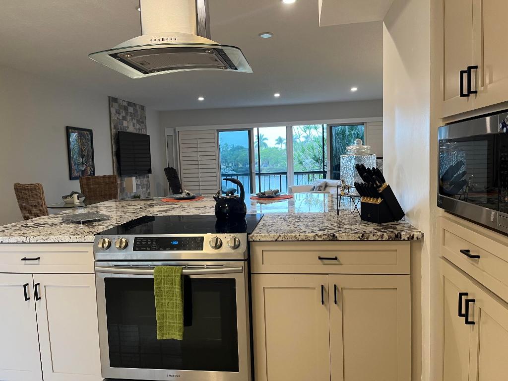 RIVERBEND CONDO - Residential