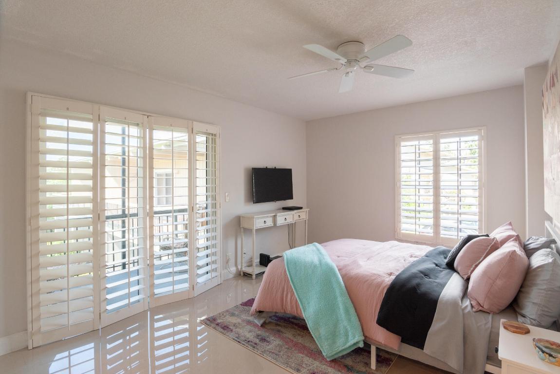 RIVERBEND CONDO - Residential