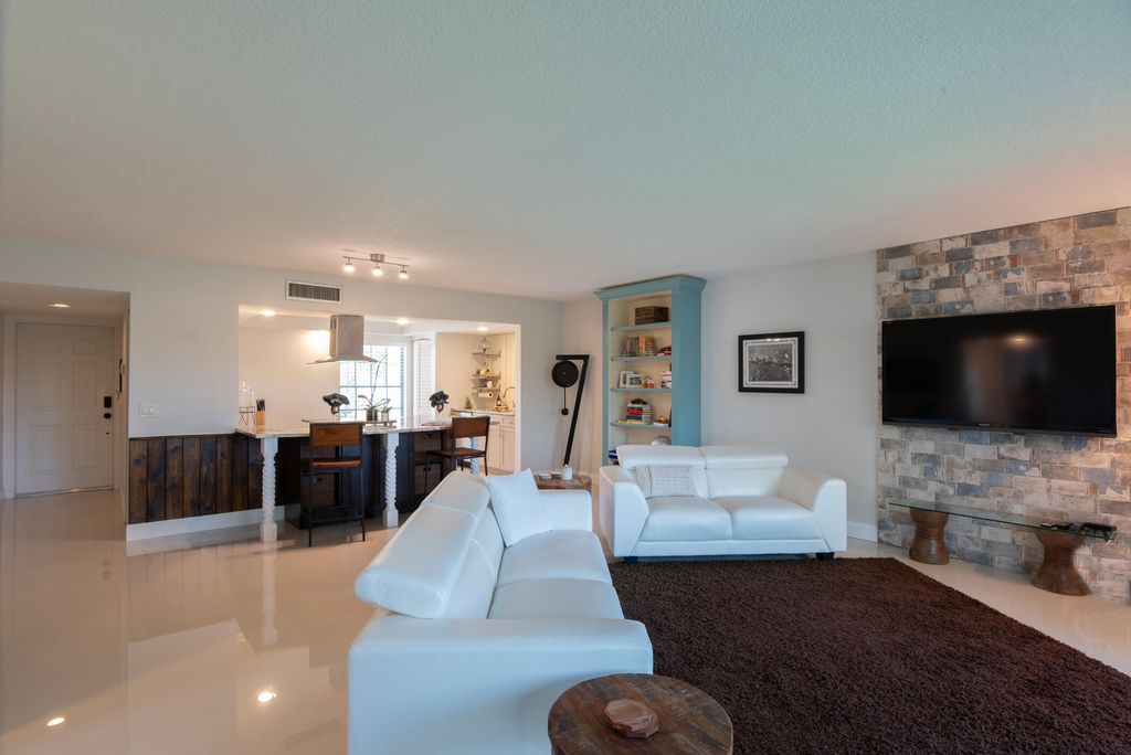 Photo of 9130 SE Riverfront Terrace #L, Jupiter, FL 33469 (MLS # R11154840)