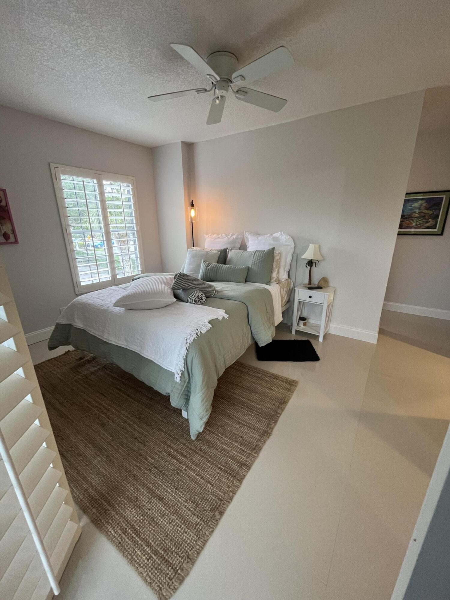 RIVERBEND CONDO - Residential