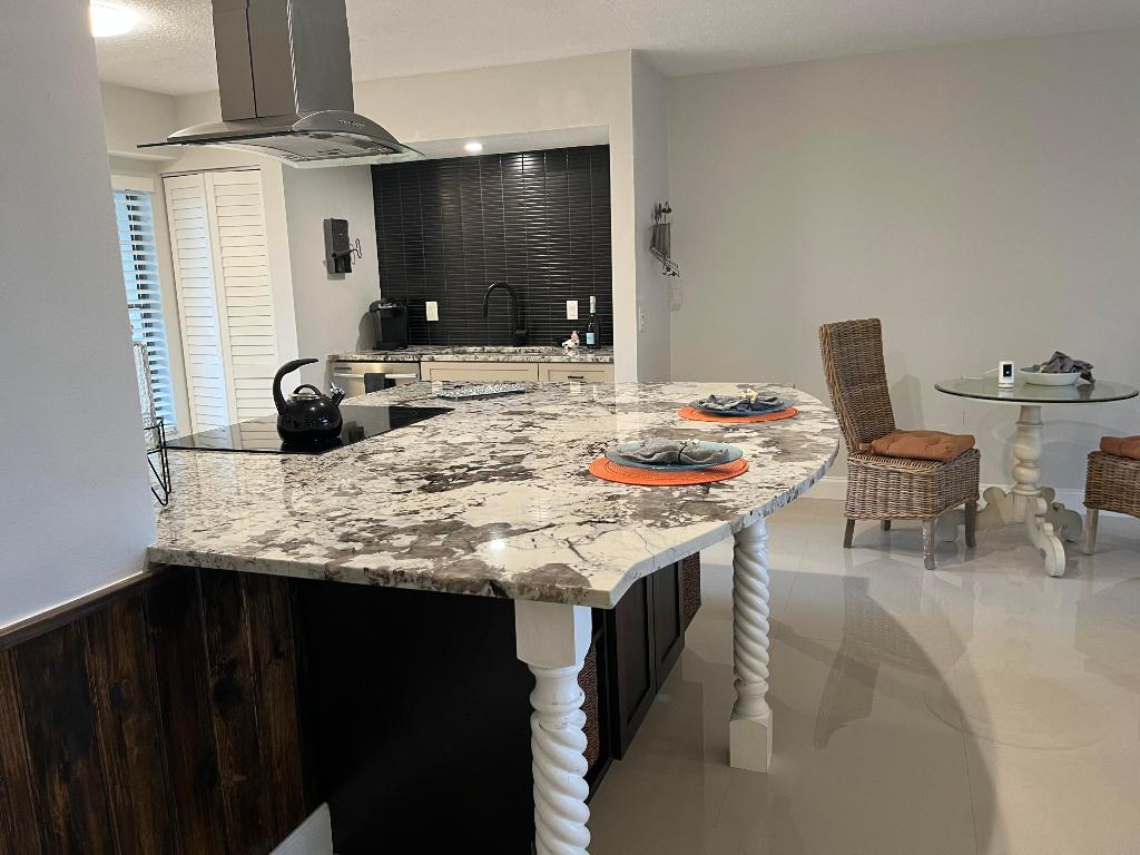 RIVERBEND CONDO - Residential