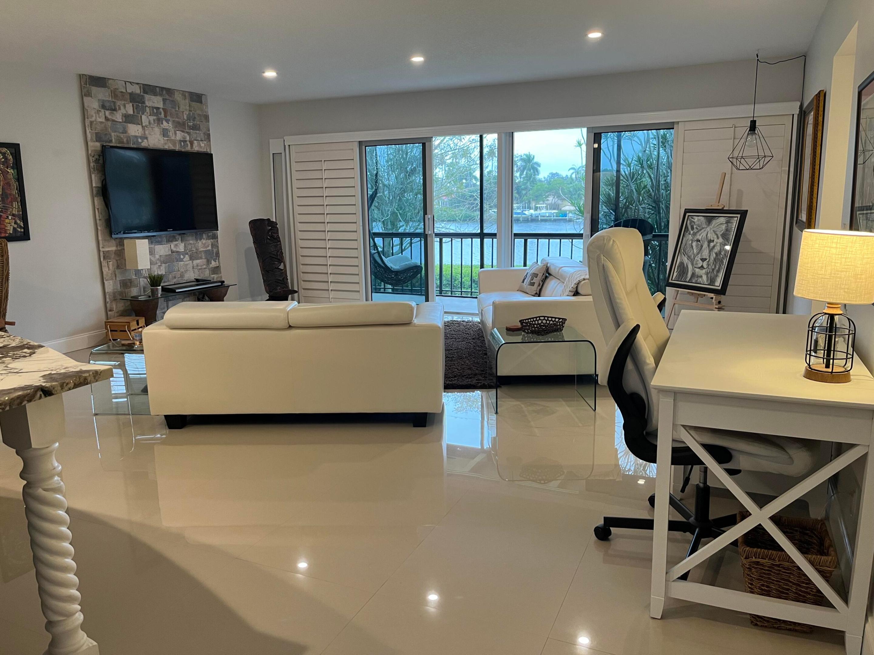 RIVERBEND CONDO - Residential