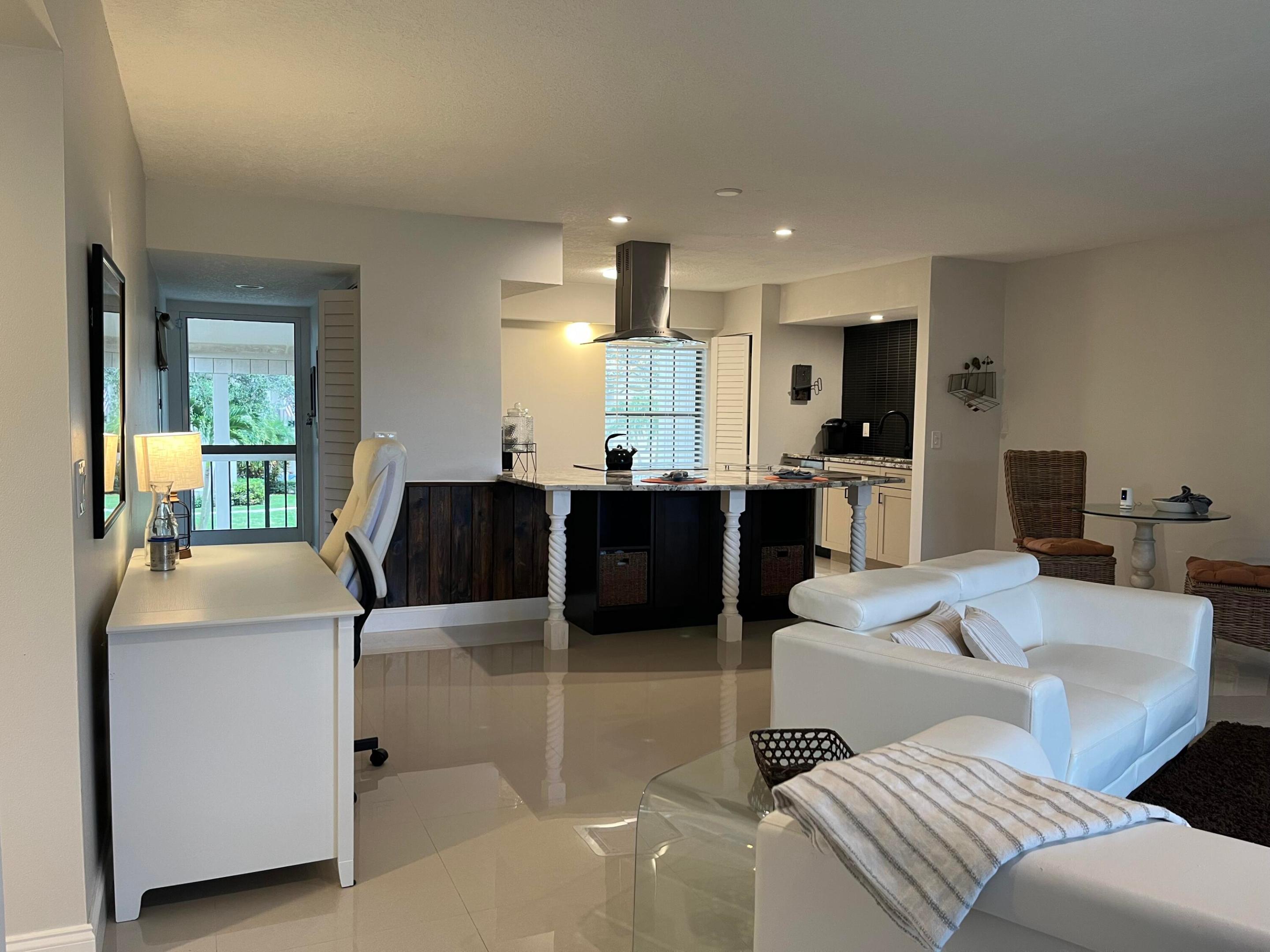 RIVERBEND CONDO - Residential