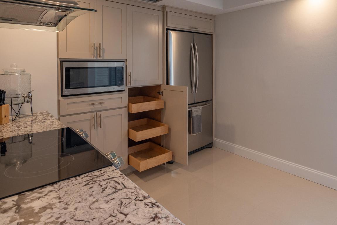 RIVERBEND CONDO - Residential