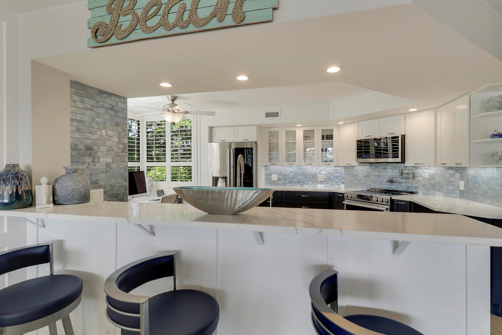 BAY COLONY CONDO - Residential Lease