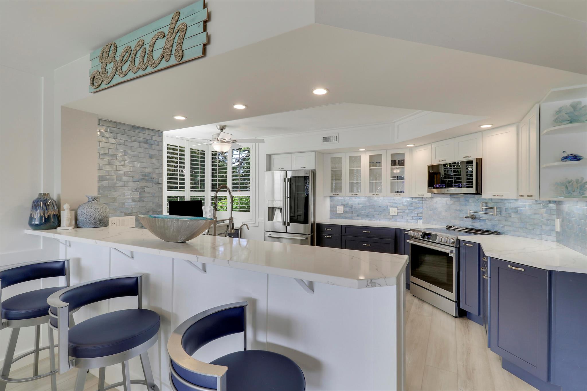 BAY COLONY CONDO - Residential Lease