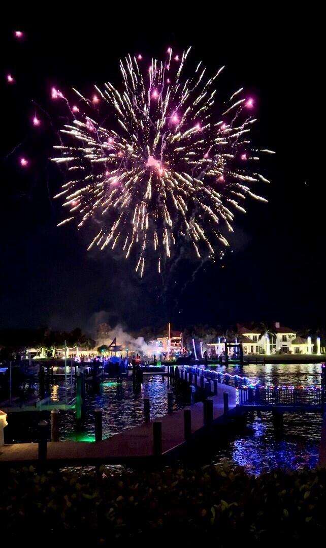 BAY COLONY CONDO - Residential Lease