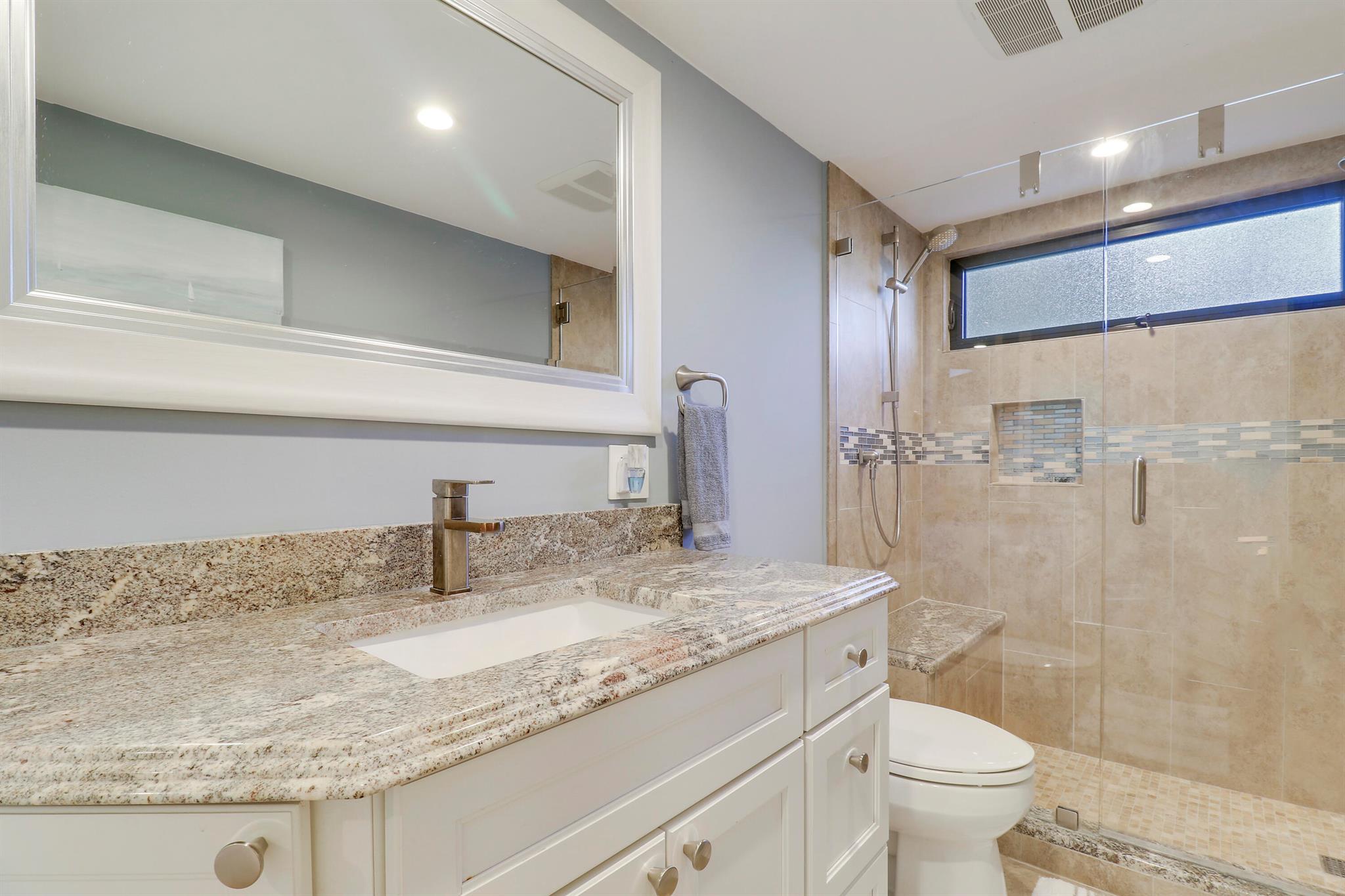 BAY COLONY CONDO - Residential Lease