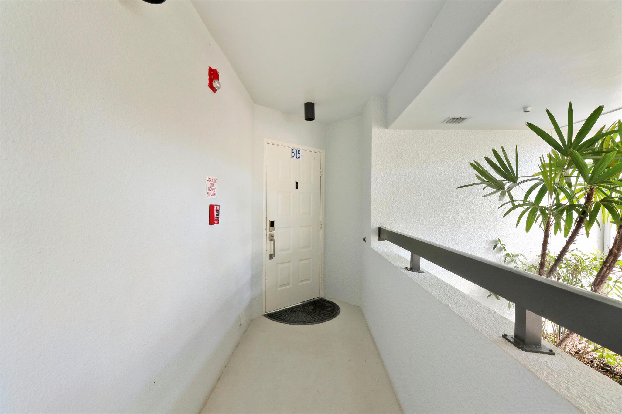 BAY COLONY CONDO - Residential Lease