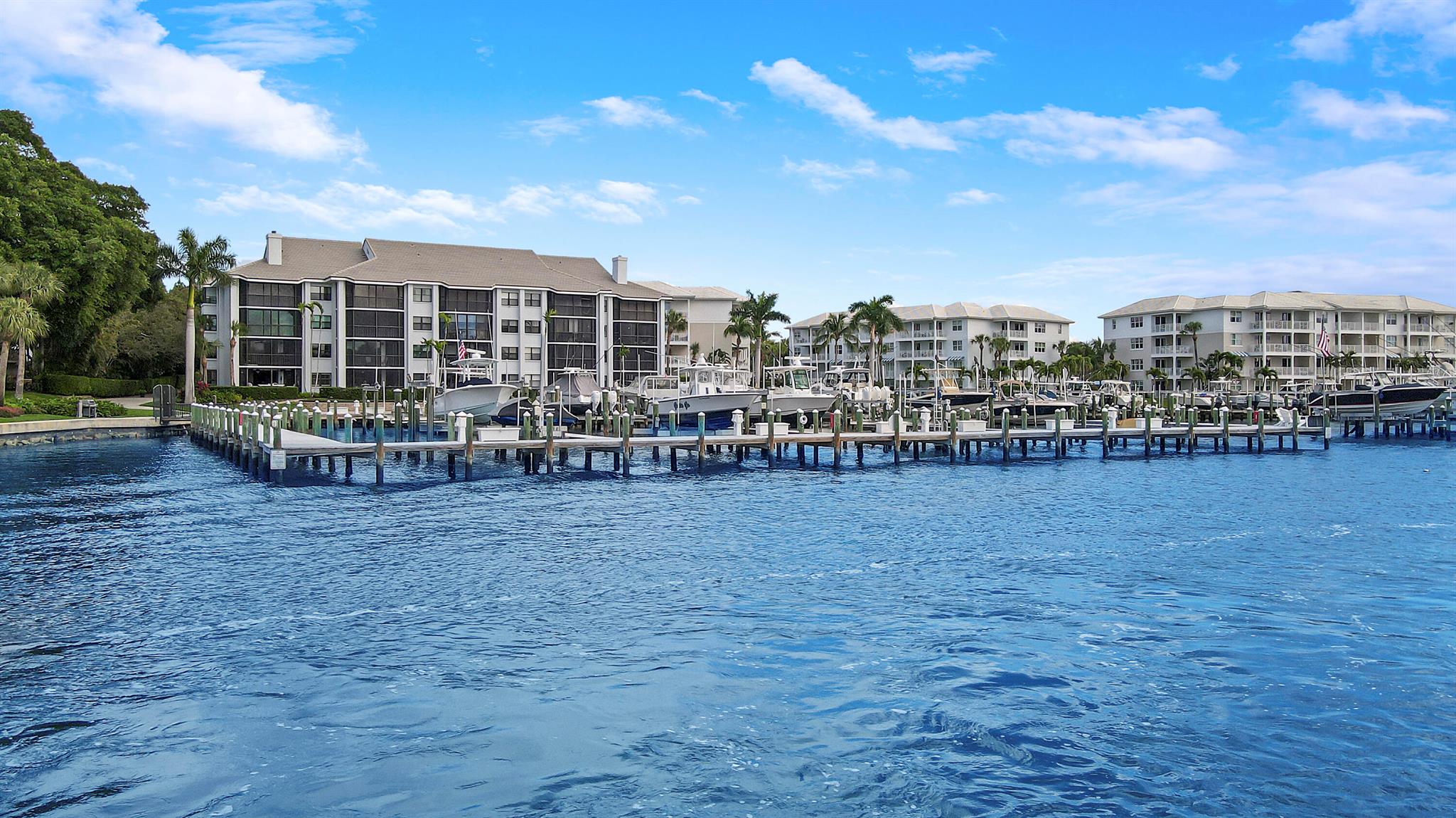 BAY COLONY CONDO - Residential Lease