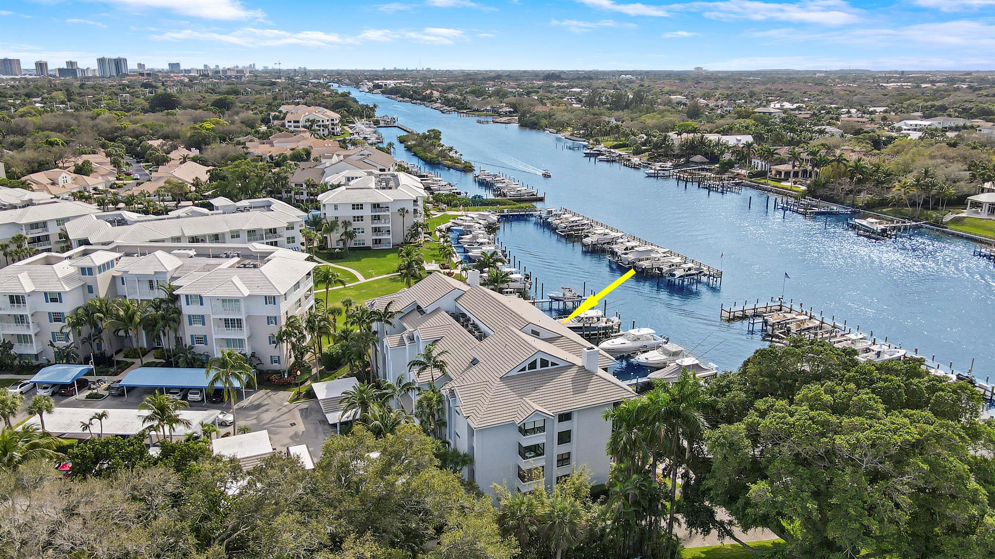 BAY COLONY CONDO - Residential Lease