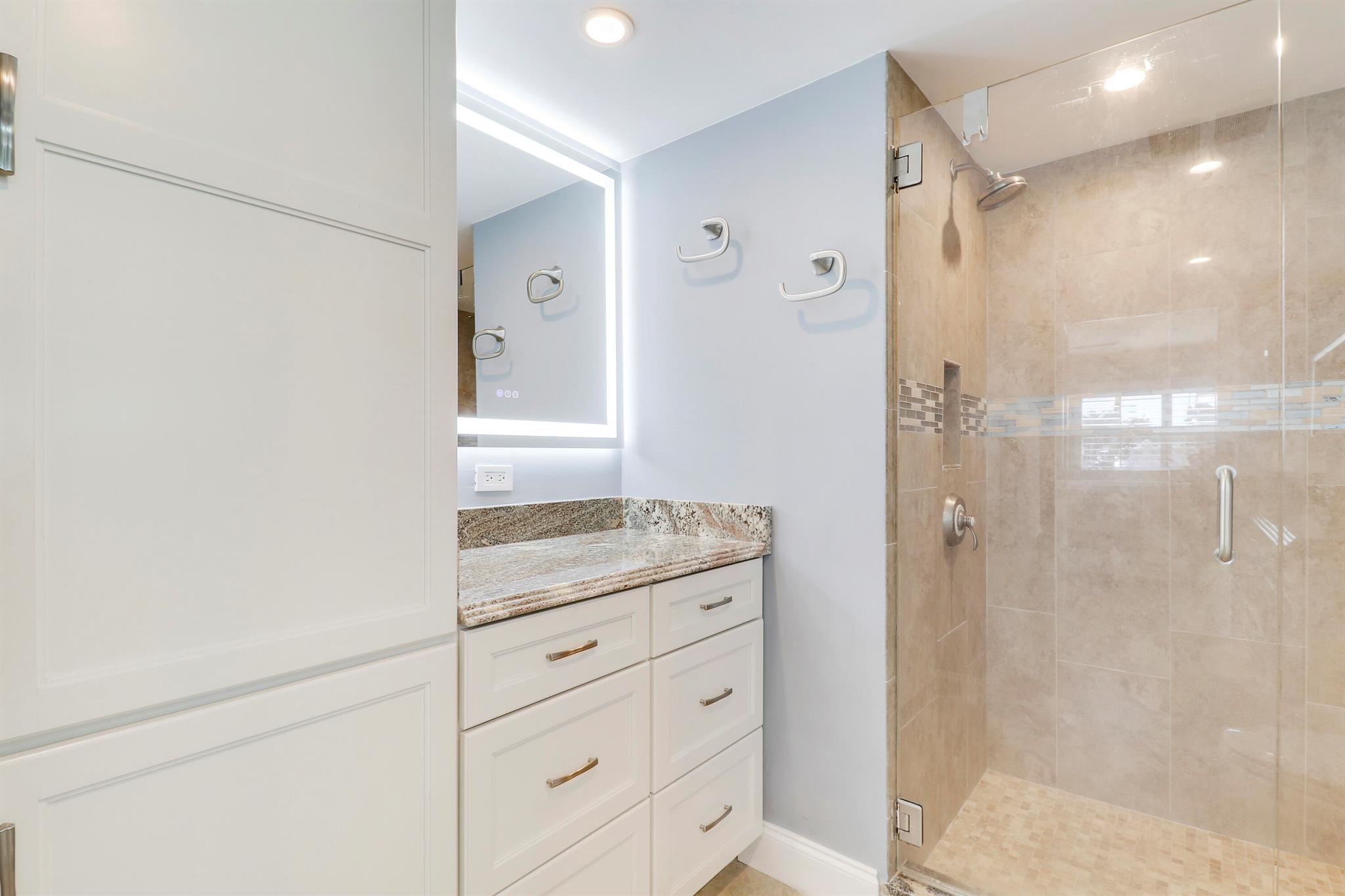 BAY COLONY CONDO - Residential Lease