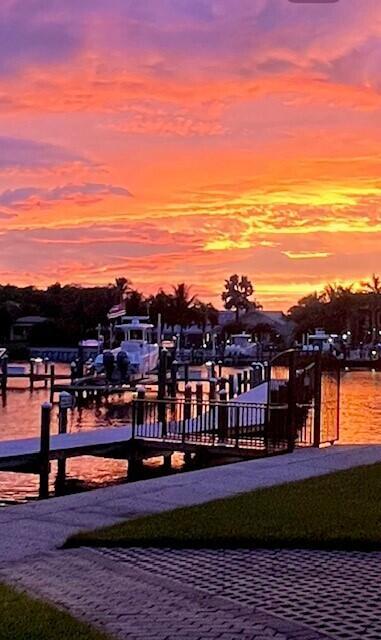 BAY COLONY CONDO - Residential Lease