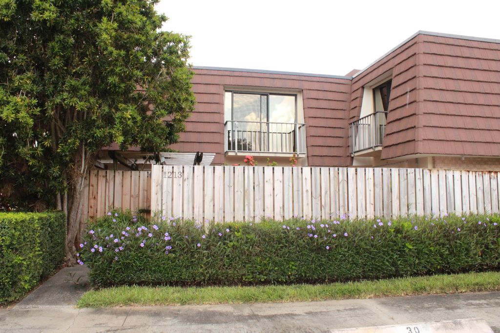 Photo of 1213 12th Lane, Palm Beach Gardens, FL 33418 (MLS # R11052603)