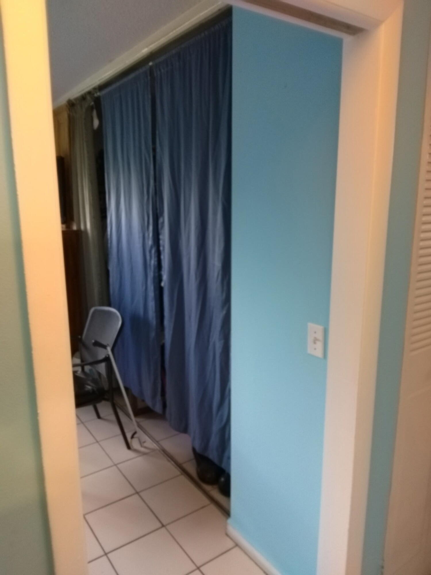 CRESTHAVEN VILLAS CONDO 26 - Residential