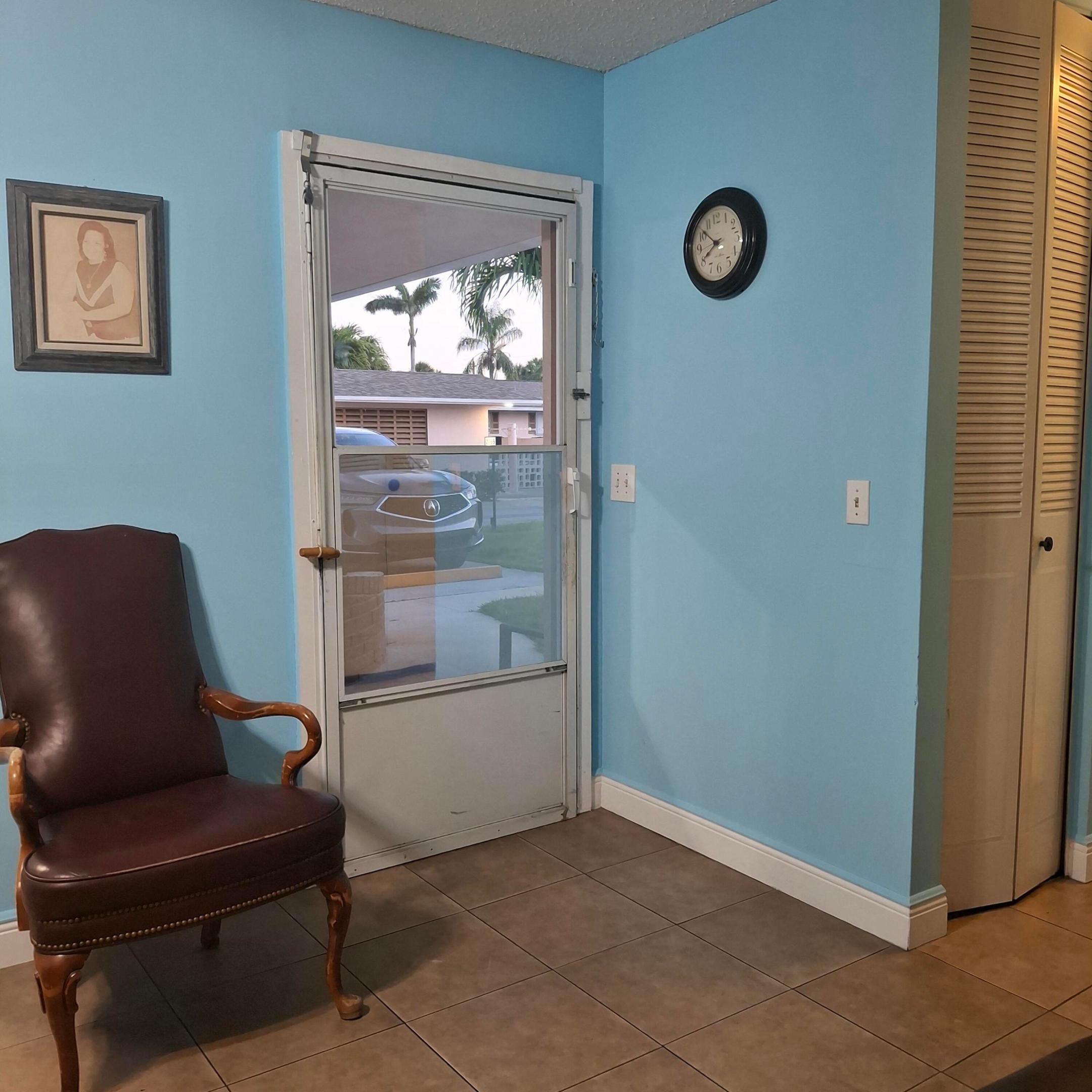 CRESTHAVEN VILLAS CONDO 26 - Residential