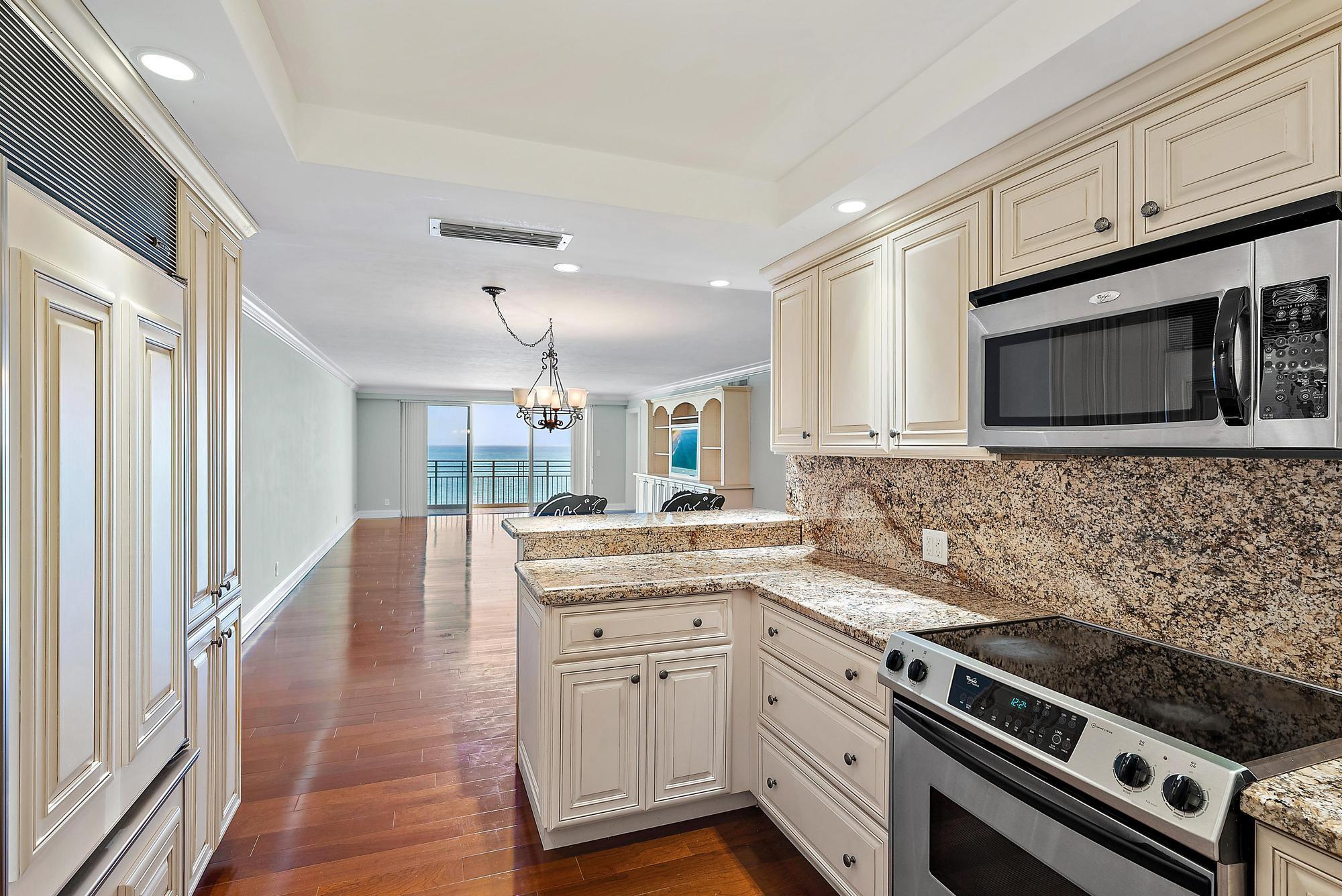 ISLAND HOUSE NORTHEAST - Residential