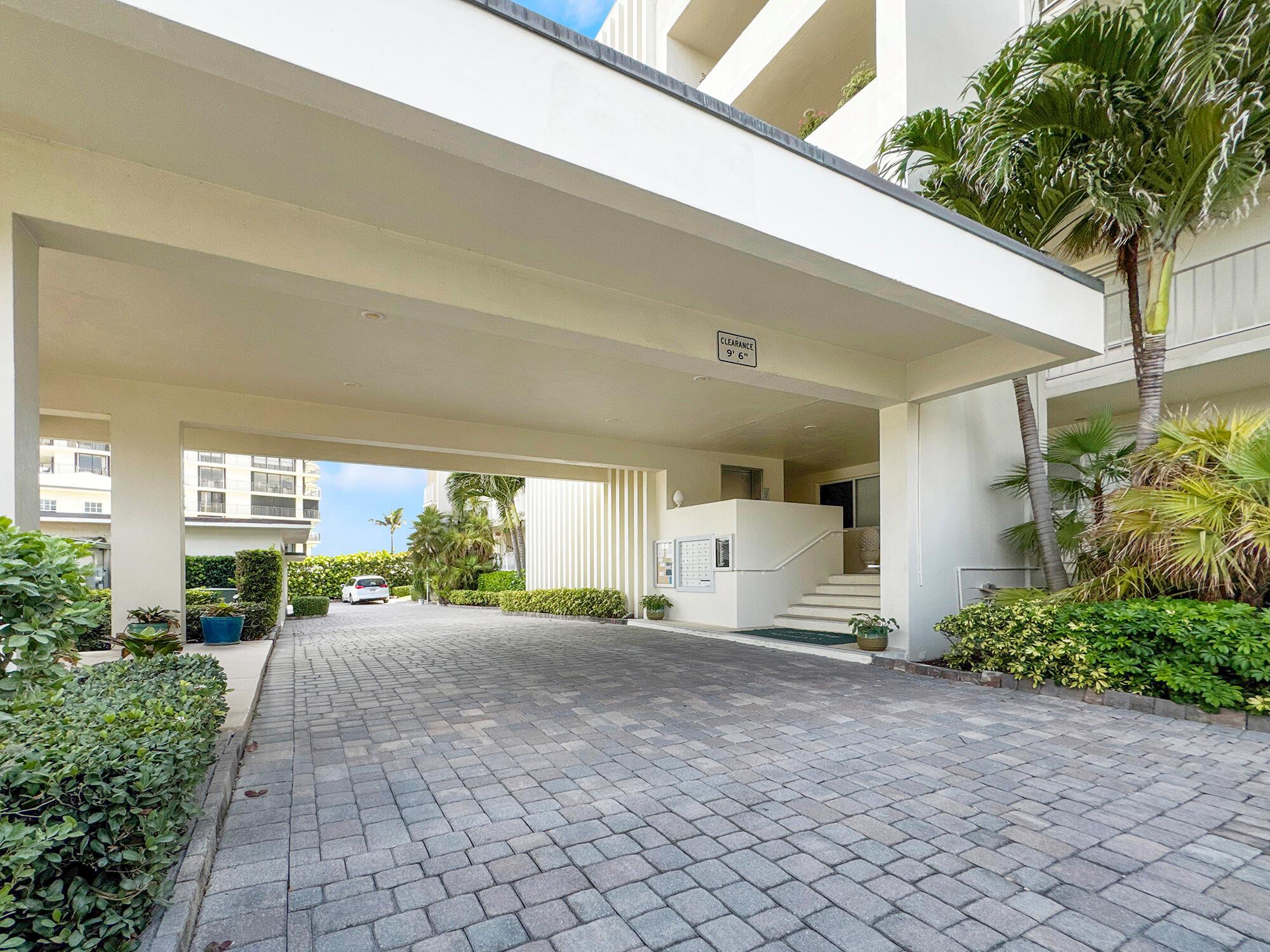 ISLAND HOUSE NORTHEAST - Residential