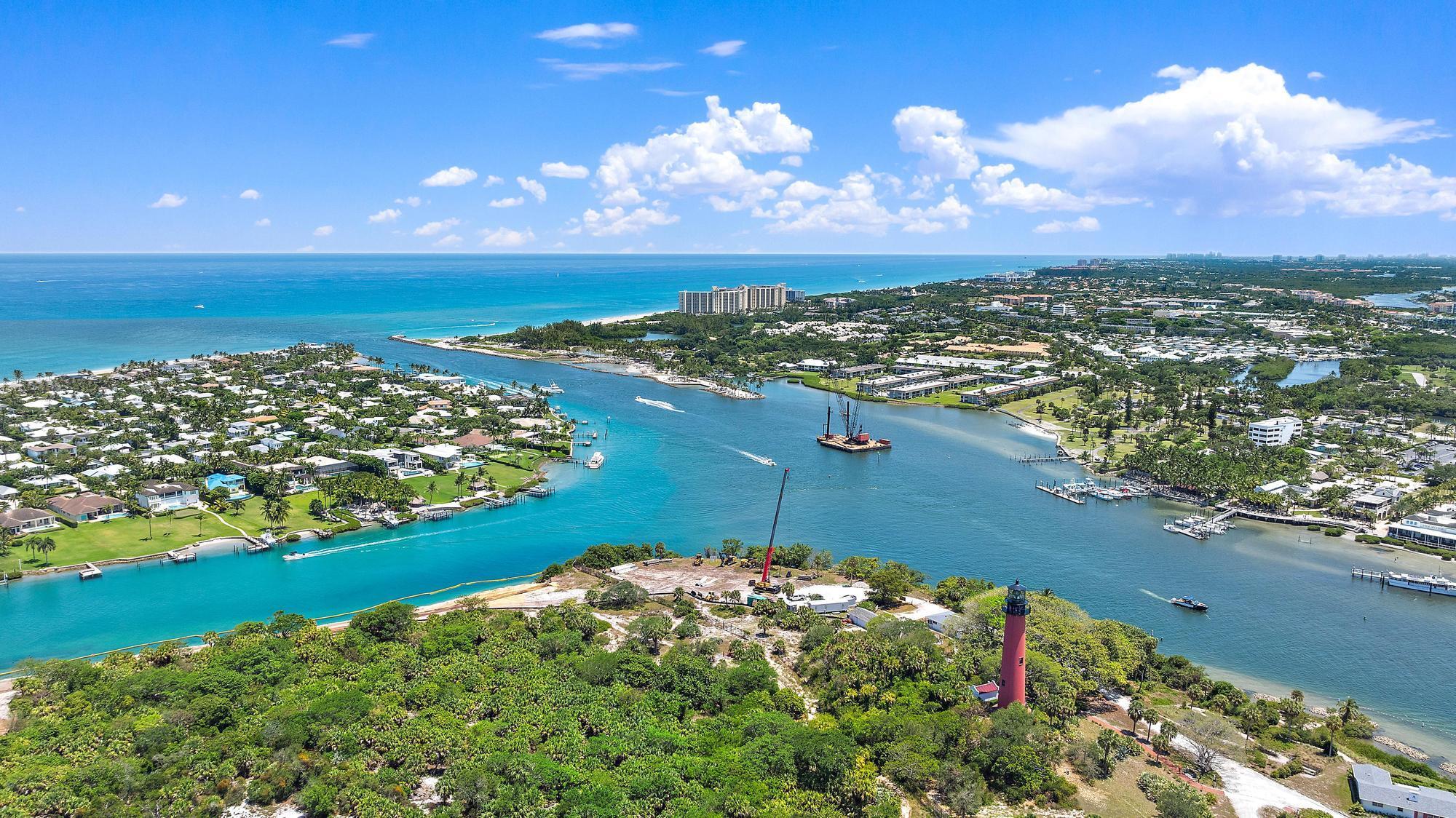 ISLAND HOUSE NORTHEAST - Residential