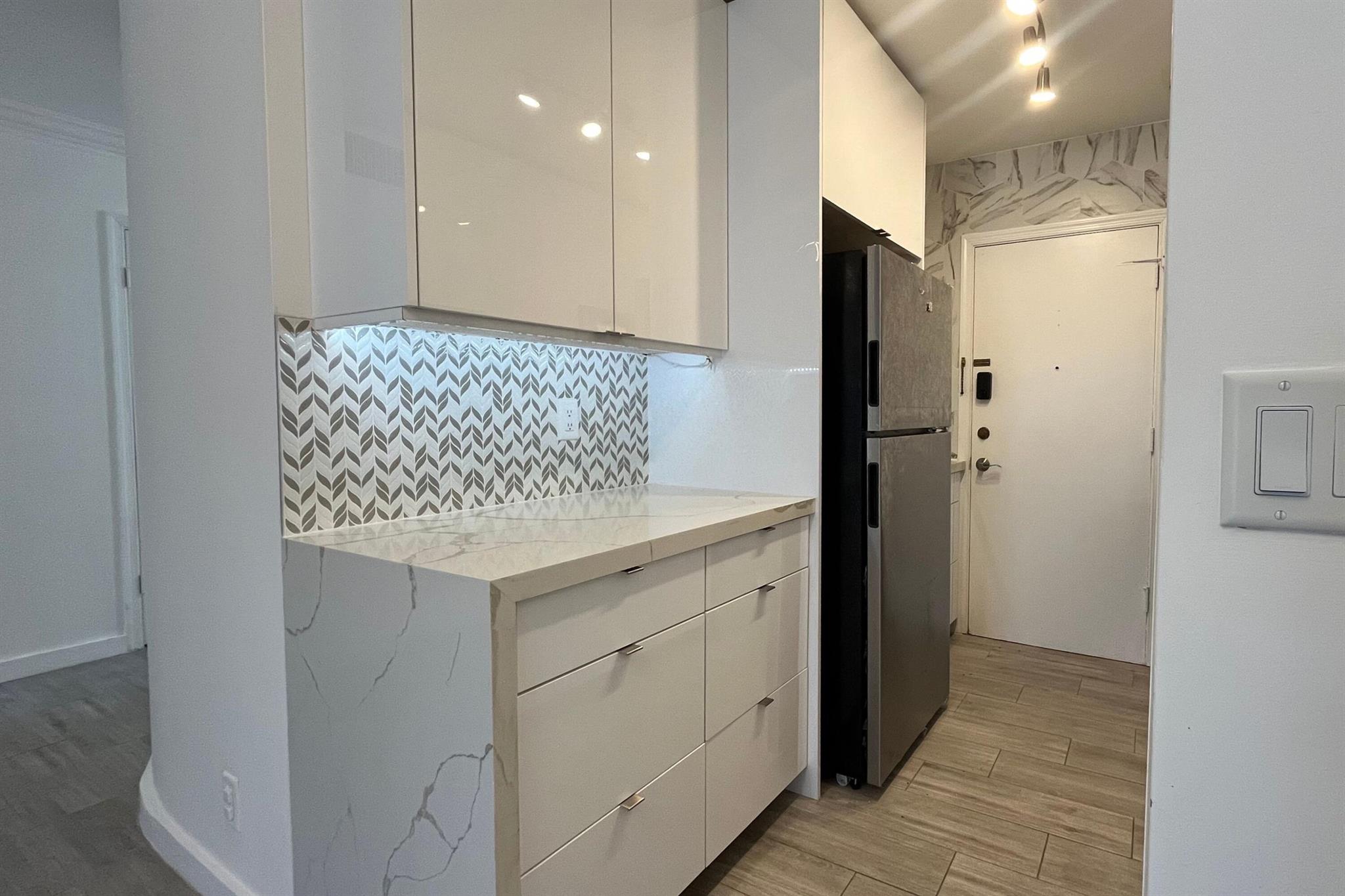 2260 NE 67th Street 1705