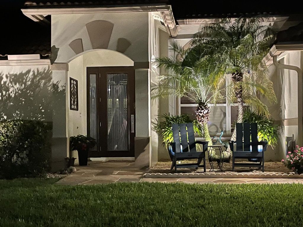 Photo of 275 Crane Point N, Jupiter, FL 33458 (MLS # R11027663)