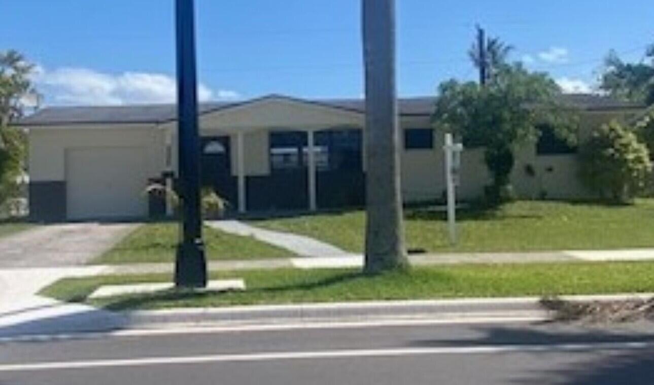 WHISPERING PINES EST SEC 4 - Residential