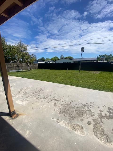 WHISPERING PINES EST SEC 4 - Residential