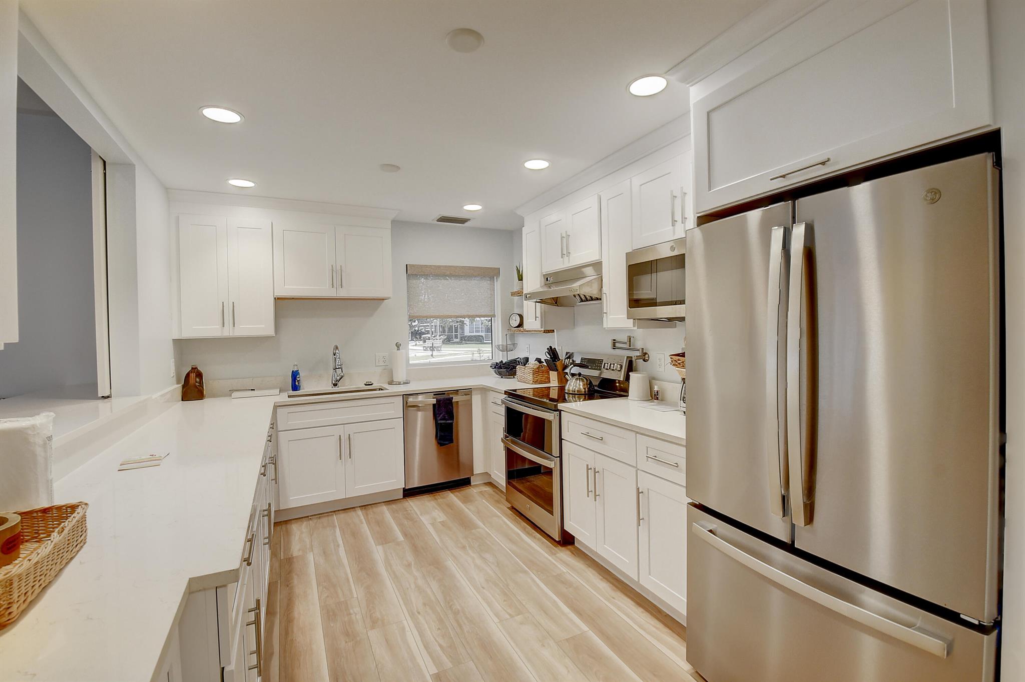 TROPIC BAY CONDOMINIUM & - Residential