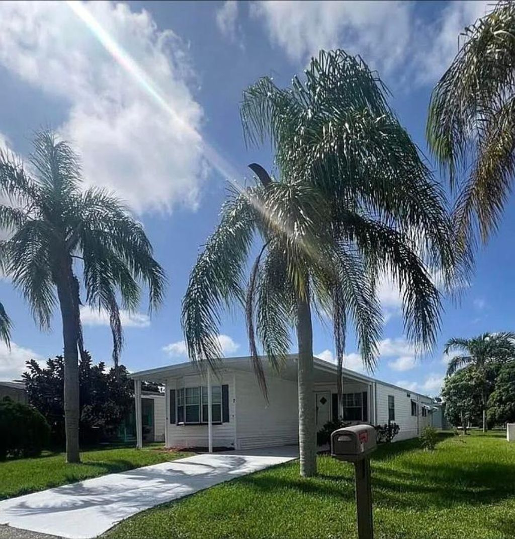 Photo of 7 Giralda, Port Saint Lucie, FL 34952 (MLS # R11155937)